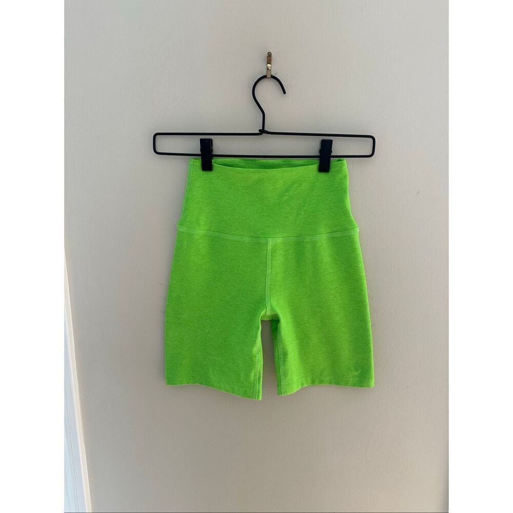 Beyond Yoga Lime Green Spacedye 5" Keep Pace Biker Short XS